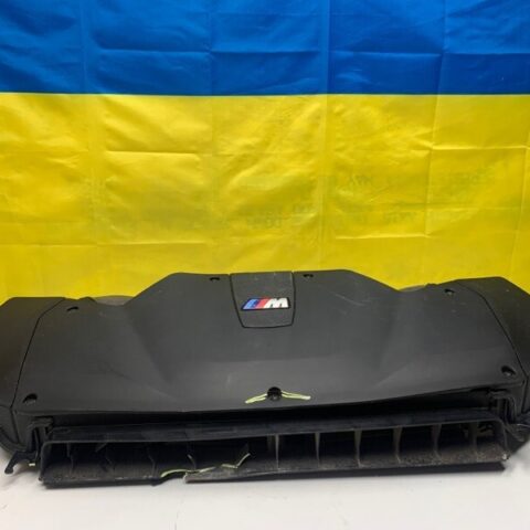 16 17 18 19 BMW X6M F16 4.4L Air Cleaner Intake Resonator Assembly OEM (broken)