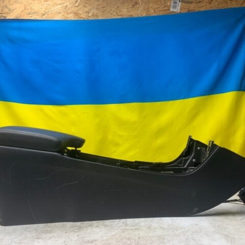 2017 2018 2019 Infiniti QX30 Center Console Leather Armrest Storage Black OEM