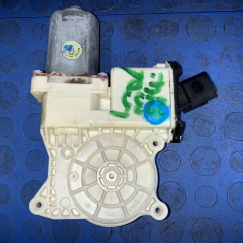 11 12 13 14 15 16 Lincoln Mks Front Right Driver Window Motor OEM 8A5Z782339A