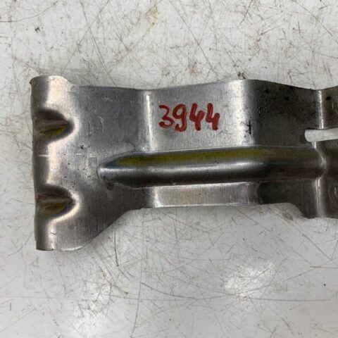 15 16 17 18 BMW X6 X6m F16 Fuel Tank Splash Shield Guard Right Side Bracket OEM