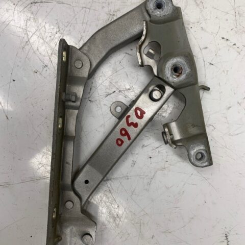 03 04 05 06 Mercedes-Benz W211 E50 Front Right Hood Hinge OEM 2118800228