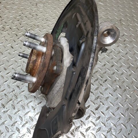 13 14 15 16 17 18 19 Lincoln MKS Front Left Streering Knukle Hub OEM DE9Z3K186A