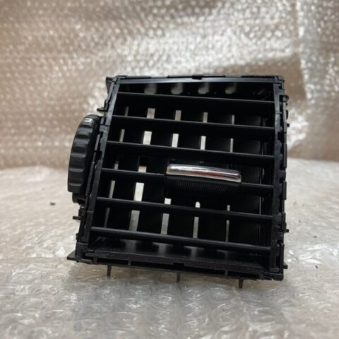 06 07 08 09 10 Infiniti M45 M35 Drivers Side LH A/C Air Vent OEM