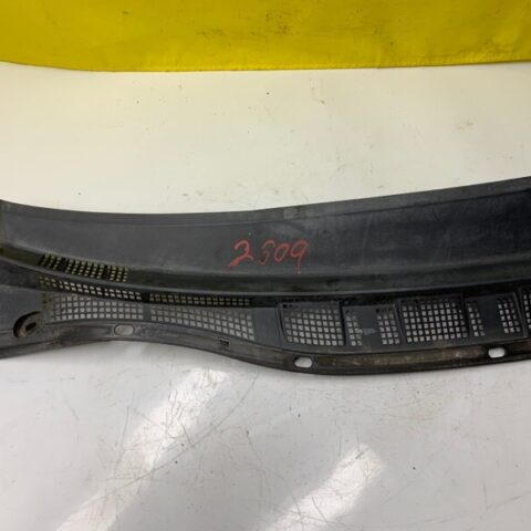 2008 2009 2010  Mazda 5 Front Right Side Windshield Cowl Vent Panel Cover OEM