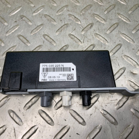 11 12 13 14 Porsche Cayenne Rear Right Antenna Amplifier Module OEM 7P5035225N