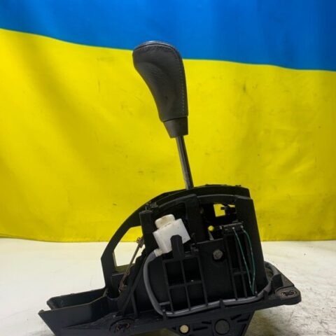 05 06 07 08 09 10 11 Nissan Armada Titan Transmission Gear Shifter Selector OEM