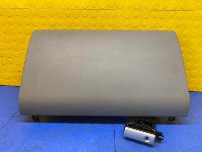 03 04 05 06 08 09 10 PORSCHE CAYENNE Glove Box Compartment OEM 95555211801