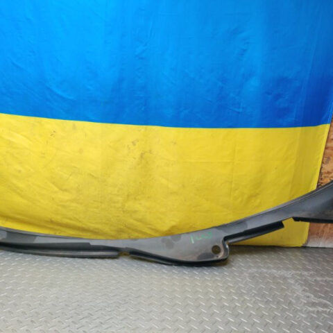 09 10 11 12 13 14 15 16 17 Audi A4 Windshield Wiper Cowl Panel OEM 8K1819403B