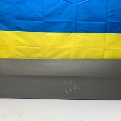 01 02 03 04 Mazda Tribute  Front Right Passenger Door Adhesive Molding OEM