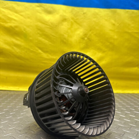 14 15 16 17 18 19 20 Ford Transit Connect A/C Heater Air Blower Motor Fan OEM