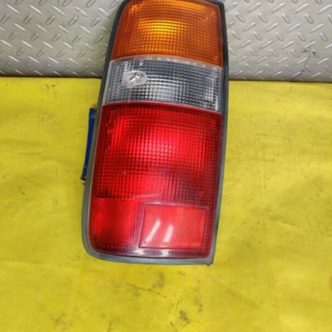 93 94 95 96 97 Lexus lx450 Rear Left Tail Light OEM 8156060241