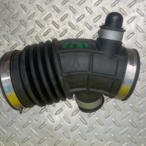 17 18 19 20 21 Nissan Rogue Sport Air Intake Duct Hose Tube OEM 165765HA1A