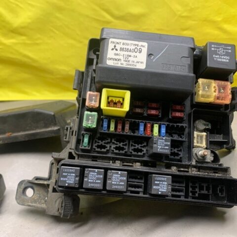 09 10 11 12 Mitsubishi Galant Under Hood Fuse Relay Box Assembly OEM