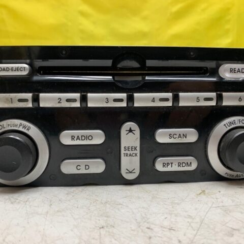 07 08 09 Mitsubishi Endeavor Radio Audio Media Control Panel Part OEM 8002A130HA