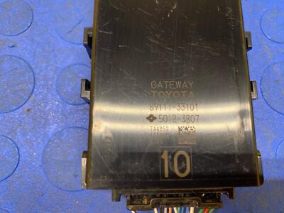 7ba61787171f78ad2ebe504ef3ac49f7 14 15 16 17 18 LEXUS ES300H Network Gateway Module OEM 8911133101