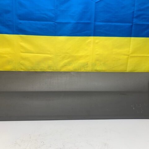 01 02 03 04 Mazda Tribute Front Left Driver Side Door Adhesive Molding OEM