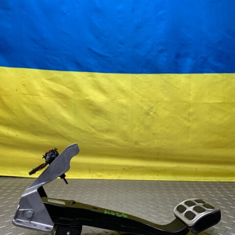 05 06 07 08 09 10 Bentley Continental GT Brake Pedal Assembly 3W1723139