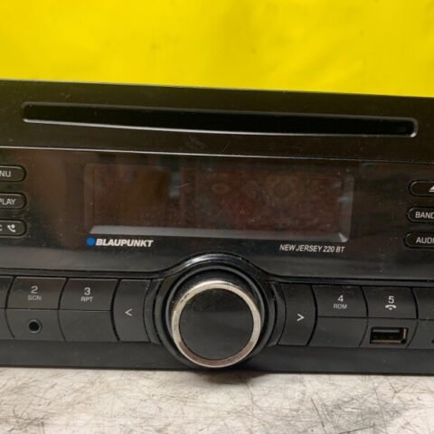 2002 2003 2004 2005 2006 Acura MDX Radio Receiver CD Player  BLAUPUNKT