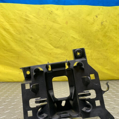 17 18 19 20 21 22 Porsche Panamera 4  971 Body Bracket OEM 971927335B