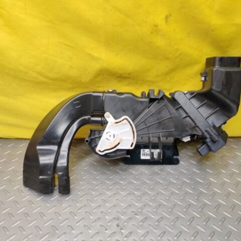 06 07 08 09 10 Bentley Flying Spur Continental Front Right Air Distribution Duct