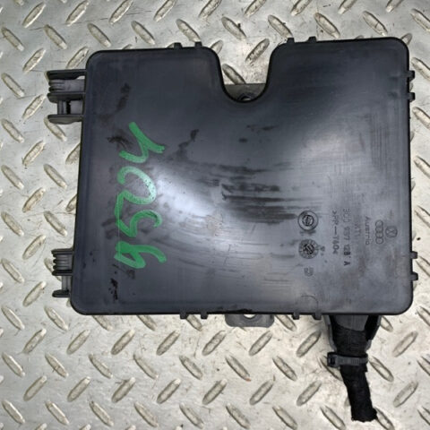 05 Bentley Continental GT Fuse Relay Box OEM 3D0937123A