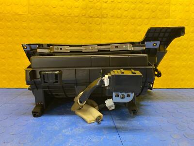 80ecbb2b2980def2228af804cc99693a 20 21 22 NISSAN ROGUE SPORT Glove Box Compartment Storage OEM 68520-6MR0A