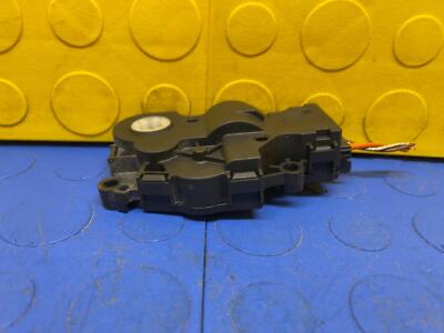 82643d8d7582eee7d2b946745fcfa918 16 VOLVO XC90 HVAC Flap Motor Actuator OEM EH620003