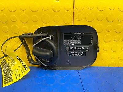 8694df3abdfb202dcdc7799e64684f96 03 04 05 06 07 08 09 MERCEDES E-350 Fuel Filler Door OEM 2105849717