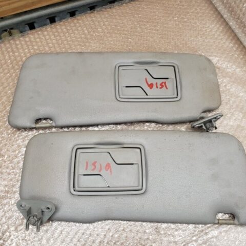 03 04 05 06 07 Mitsubishi Outlander Sun Visor Sunvisor Left & Right Set PAIR OEM