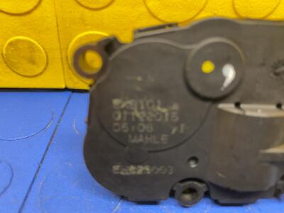 897cfaa648c52411821fa25e8d8f45a1 16 VOLVO XC90 HVAC Climate Flap Actuator OEM EH620003