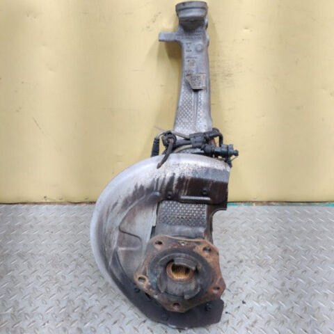 16 17 18 19 20 21 Porsche Panamera Front right steering knuckle OEM