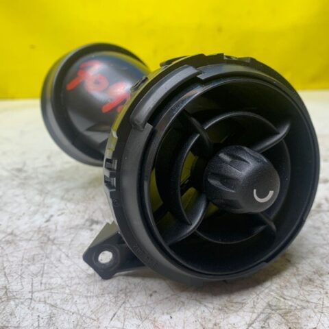 07 08 09 10 Mini Cooper Clubman S Front Center Left Side Air Vent OEM 144821-10