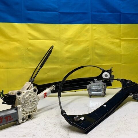 06 07 08 09 Mercedes-Benz CLK350 Front Passenger Right Window Regulator Motor