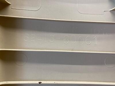 8d8eb8828c93e23a9c81d268bfdad65f 03 04 05 06 07 08 09 LEXUS GX470 Center Lower Right Pillar Trim OEM 6241360061