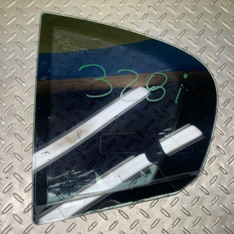 04 05 06 07 08 09 10 11 BMW 3 E90 LCI Rear Left Driver Side Quarter Glass OEM