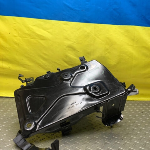 17 18 19 20 21 Jeep Compass Battery Tray Holder Mount Bracket OEM 68357133AD