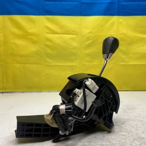 16 15 14 13 12 11 Toyota Sienna Floor Gear Shifter Assembly OEM 3356008020