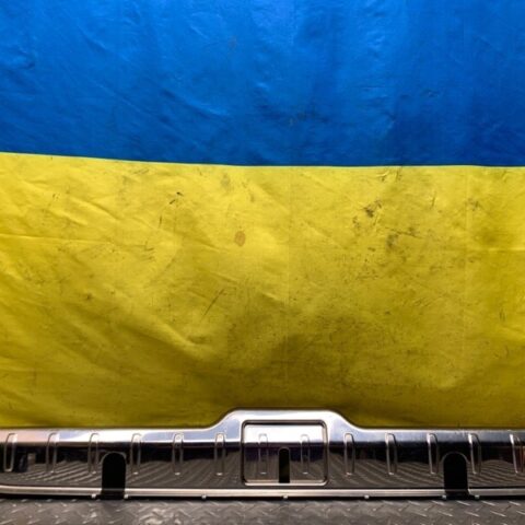 17 18 19 20 21 22 Porsche Panamera Chrome trunk trim molding OEM 971864483A