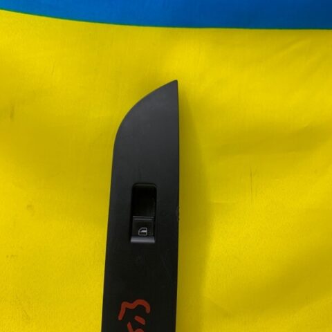 2014 14 Volkswagen CC Front Passenger RH Window Switch OEM 3C8 857 858 G