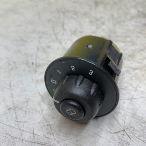 2002 2003 2005 2006 2007 2008 2009 GMC Envoy Rear Wiper Arm Switch Button OEM