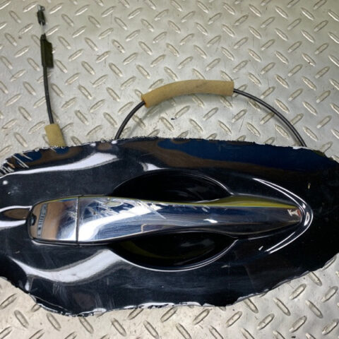 16 17 18 19 20 Nissan Pathfinder Rear Left Door Exterior Handle w/ Bracket OEM