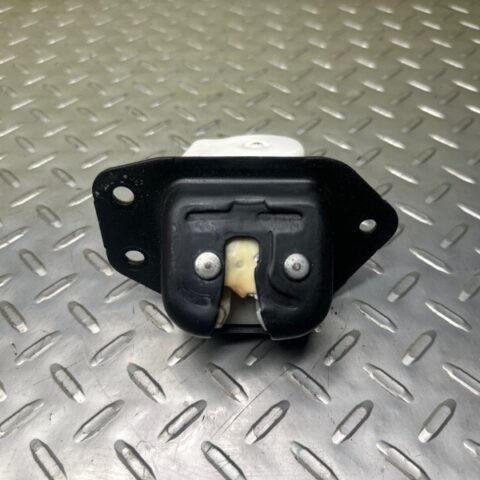 08 09 10 11 12 Nissan Leaf Trunk Tailgate Latch Lock Actuator OEM 90502ZN90A