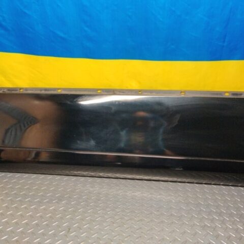 07 08 09 10 11 Lincoln Town Car Front Left Driver Side Door Molding Trim OEM