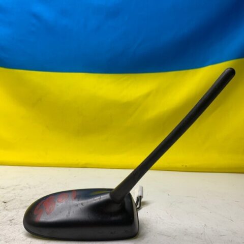 2011 11 Toyota Venza Roof Antenna w/Satellite Radio OEM 869600T011