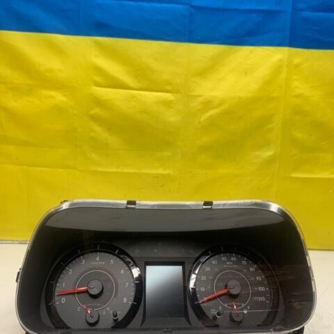 15 16 17 Toyota Sienna Speedometer Instrument Cluster OEM