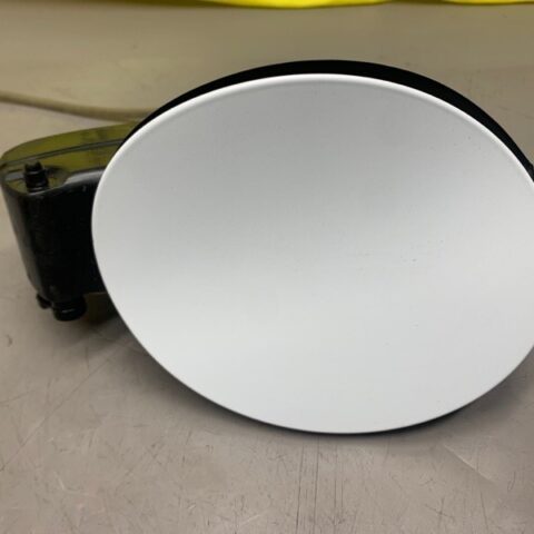 15 16 17 18 19 Ranger Rover Evoque Fuel Tank Filler Door Lid OEM 48K miles