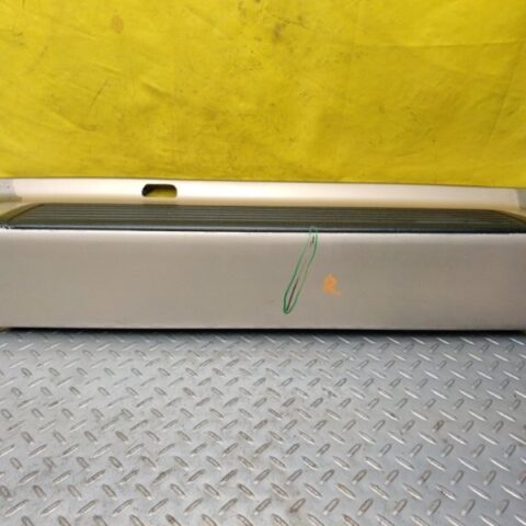 93 94 95 96 97 LEXUS LX450  Rear bumper center cover OEM 5235060900