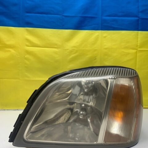 00 01 02 Cadillac Deville Left Driver Side Headlight Headlight OEM