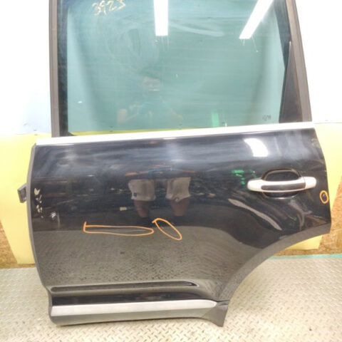 07 08 09 10 Porsche Cayenne Passenger left rear door OEM 95553301105