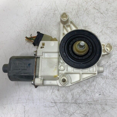 06 07 08 09 10 Mercedes-Benz W251 Front Left Door Window Regulator Motor OEM